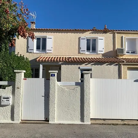 Superieur Sur L 'etang Guest house