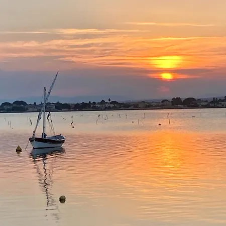 Superieur Sur L 'etang Σετ